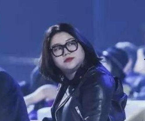 吃瓜娱乐疯子是谁啊,网络红人的崛起与影响力分析”