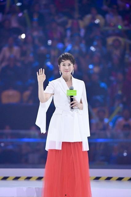 娱乐吃瓜女艺人节目,揭秘幕后压力与真实生活