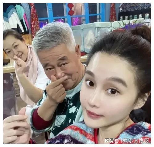 中国娱乐圈吃瓜,揭秘明星们的“瓜田”生活 第3张 中国娱乐圈吃瓜,揭秘明星们的“瓜田”生活 第3张