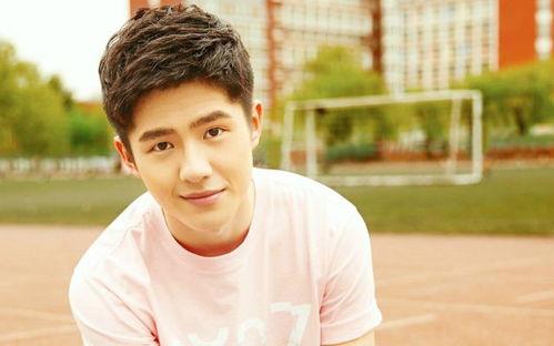 吃瓜娱乐圈李现胡一天,李现、胡一天，揭秘明星的“吃瓜”生活