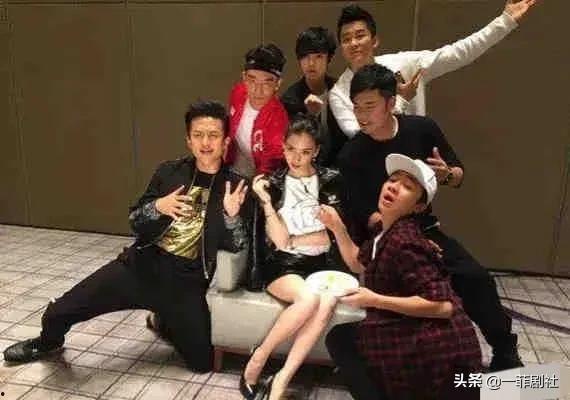 娱乐圈吃新瓜爆料,一线女星私生子、恋情曝光、潜规则丑闻等事件引发热议 第3张 娱乐圈吃新瓜爆料,一线女星私生子、恋情曝光、潜规则丑闻等事件引发热议 第3张
