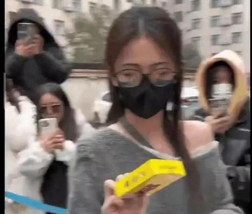 娱乐群里有多少人吃瓜,揭秘瓜分众生相 第3张 娱乐群里有多少人吃瓜,揭秘瓜分众生相 第3张