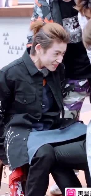 毕雯珺吃瓜娱乐视频,揭秘娱乐圈幕后故事  第1张