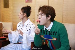 娱乐吃瓜徐海乔视频,感情问题还是独特表演?娱乐圈瓜田再起波澜 第1张 娱乐吃瓜徐海乔视频,感情问题还是独特表演?娱乐圈瓜田再起波澜 第1张