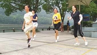 娱乐吃瓜蜀黍大学生,大学生活中的趣味点滴 第1张 娱乐吃瓜蜀黍大学生,大学生活中的趣味点滴 第1张