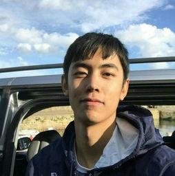 吃瓜娱乐微博头像图片男,揭秘吃瓜娱乐界男星们的微博头像魅力 第2张 吃瓜娱乐微博头像图片男,揭秘吃瓜娱乐界男星们的微博头像魅力 第2张