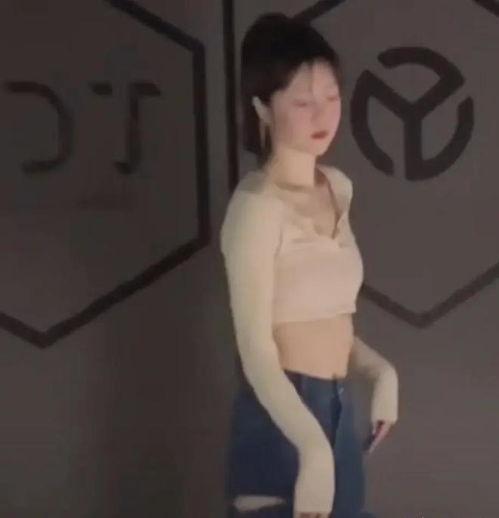 娱乐八卦吃瓜头像女生,揭秘“吃瓜女神”的幕后故事 第3张 娱乐八卦吃瓜头像女生,揭秘“吃瓜女神”的幕后故事 第3张