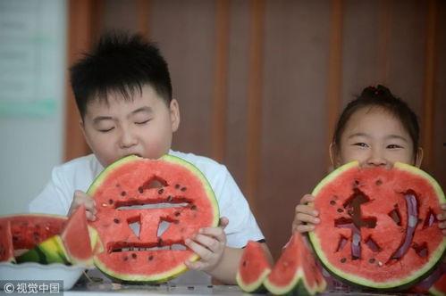 外国人吃中国娱乐圈的瓜,瓜田李下,揭秘明星幕后故事 第3张 外国人吃中国娱乐圈的瓜,瓜田李下,揭秘明星幕后故事 第3张
