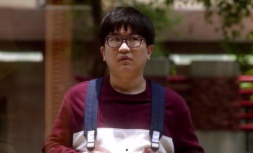 娱乐吃瓜男主,吃瓜男主的逆袭之路 第3张 娱乐吃瓜男主,吃瓜男主的逆袭之路 第3张