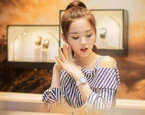 娱乐吃瓜锦鲤女星小说,娱乐圈的神秘吃瓜传奇  第3张