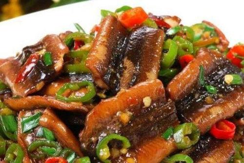 娱乐吃瓜酱鸡抢食小说,鸡飞狗跳的娱乐江湖  第2张