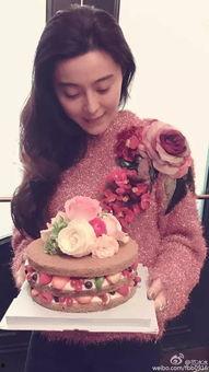 娱乐吃瓜君女生晒自拍  第3张