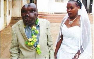 恐丑的娱乐吃瓜人照片  第2张