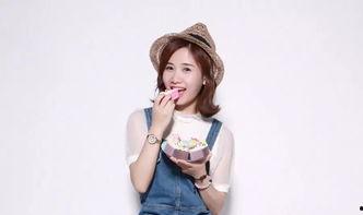 娱乐吃瓜姐网红是谁啊,揭秘“娱乐吃瓜姐”网红身份之谜  第3张